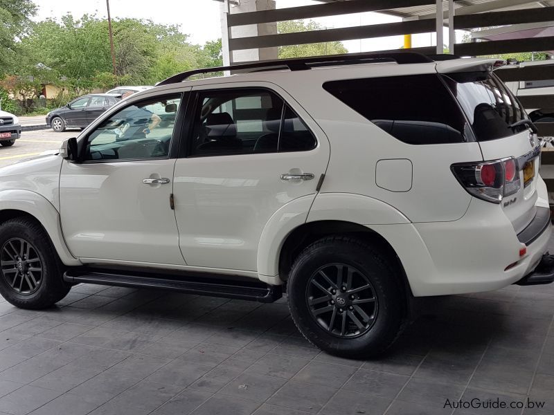 Toyota Fortuner 3.0 D4D 4x4 AT in Botswana