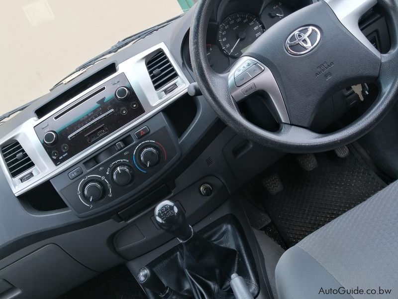 Toyota Hilux 2.5 L SRX in Botswana