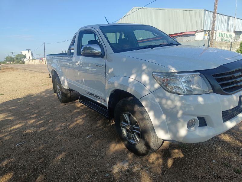 Toyota Hilux 4*2. 2.7 in Botswana