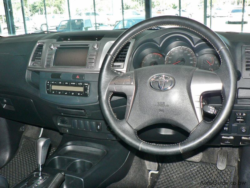 Toyota Hilux Legend 45 D4D in Botswana