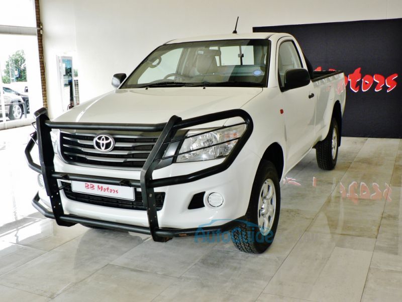 Toyota Hilux SRX in Botswana