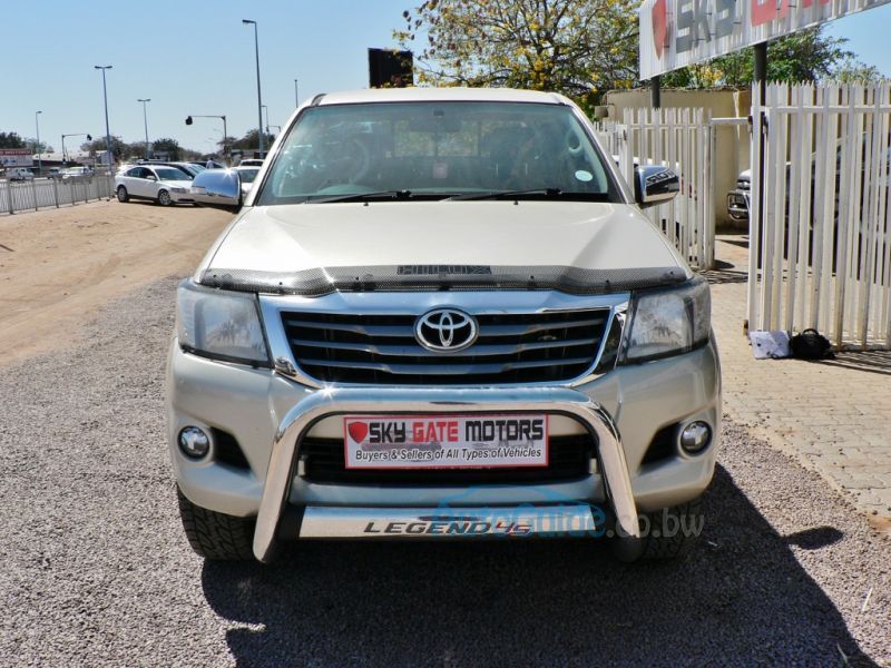 Toyota Hilux vvti Legend 45 in Botswana