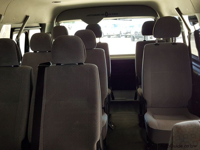 Toyota Quantum GL Bus 10 seater in Botswana