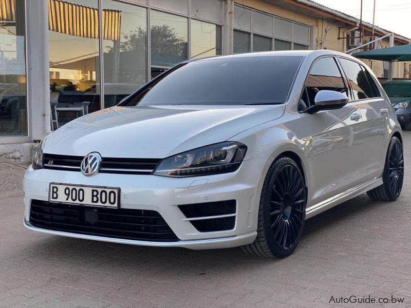 Volkswagen GOLF 7 R in Botswana