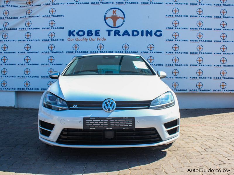 Volkswagen Golf 7 R in Botswana