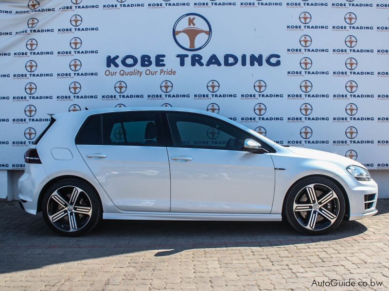 Volkswagen Golf 7 R in Botswana