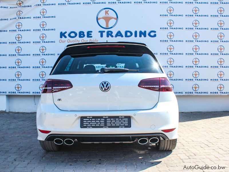 Volkswagen Golf 7 R in Botswana