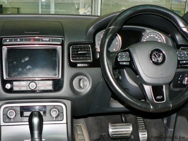 Volkswagen Touareg TDi V8 in Botswana