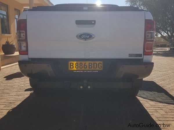 Ford Ranger Wildtrak 4x4 in Botswana