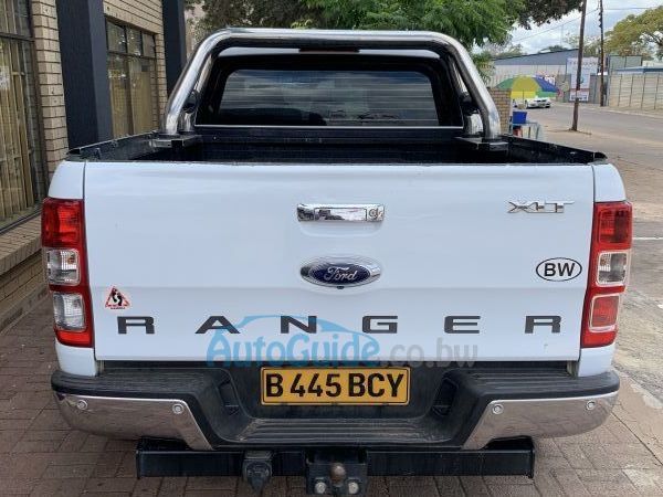 Ford Ranger XLT 4x2 in Botswana