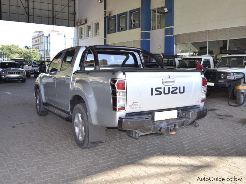 Isuzu KB300 D-Teq LX in Botswana