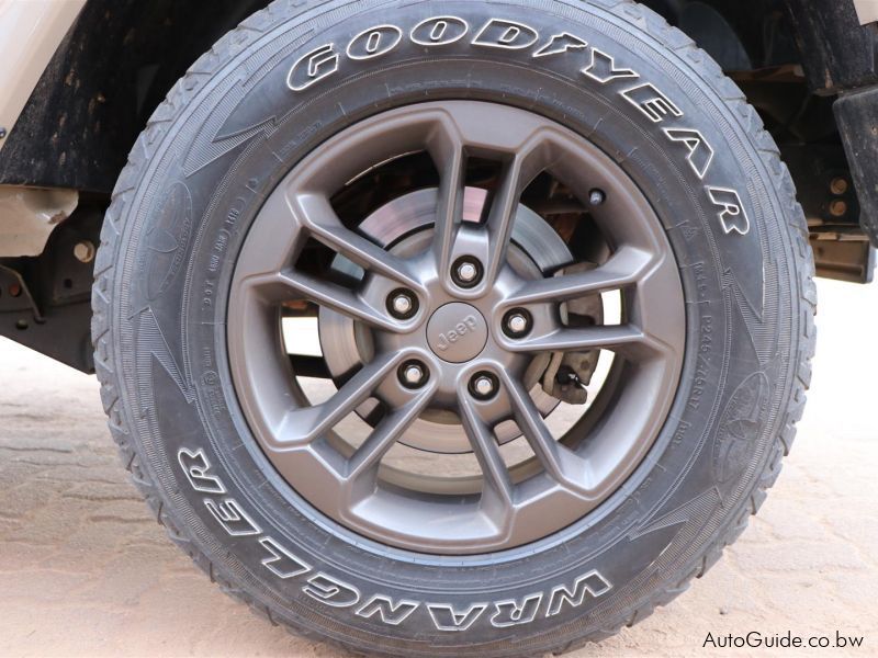 Jeep Wrangler V6 in Botswana