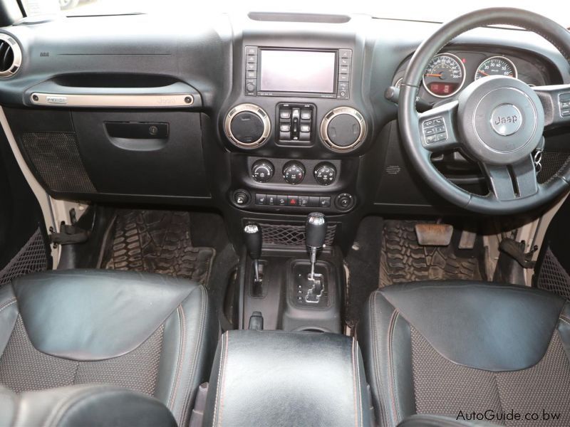 Jeep Wrangler V6 in Botswana