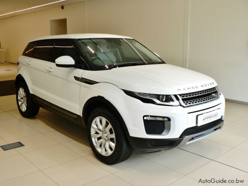 Land Rover Range Rover Evoque  in Botswana