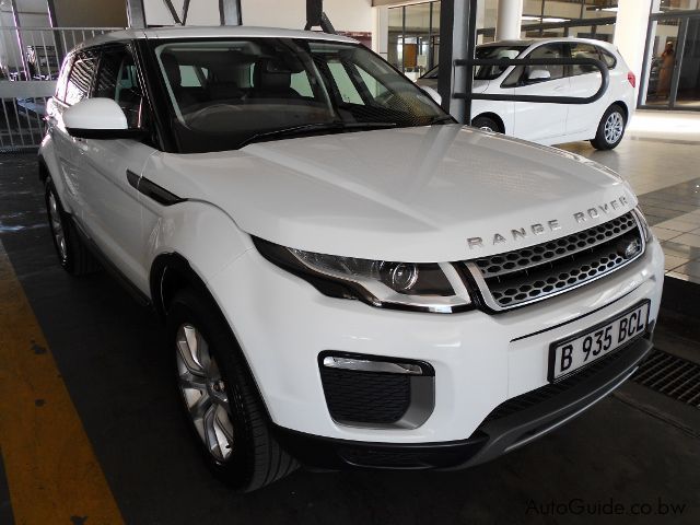 Land Rover Range Rover Evoque in Botswana