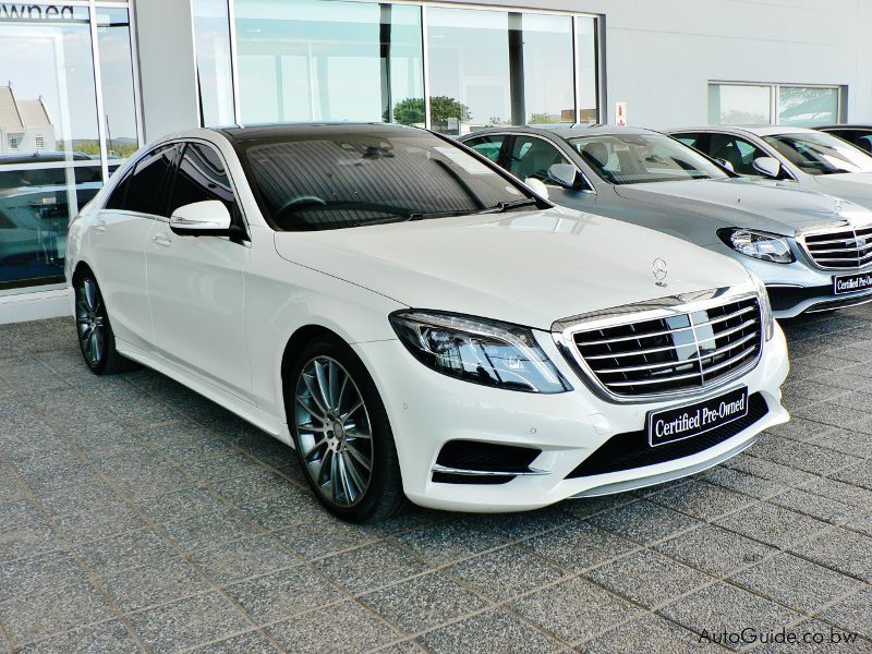 Mercedes-Benz S500 in Botswana