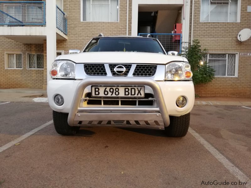Nissan NP300 2.4L in Botswana