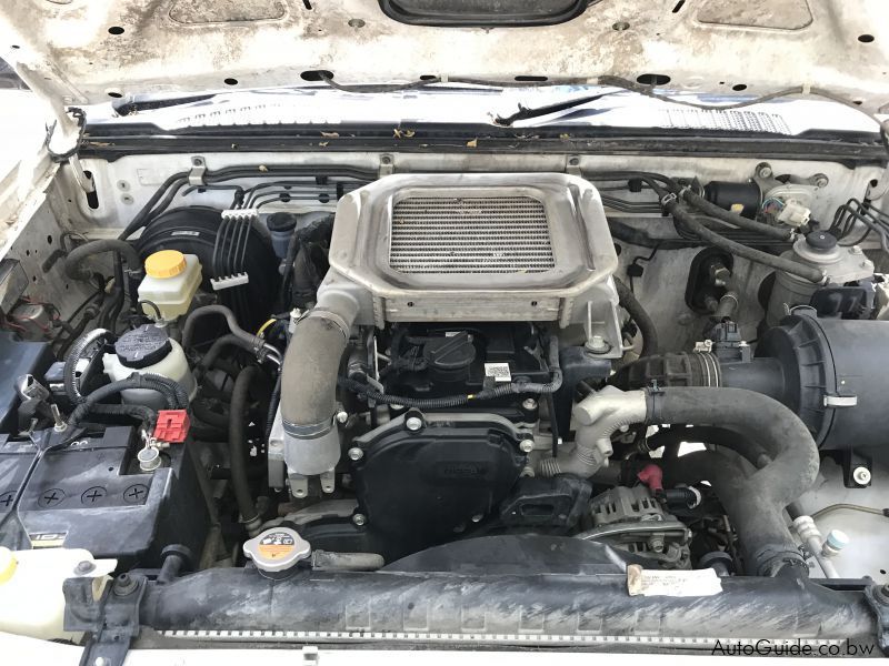 Nissan pickup np300. Nissan нр300. мазда нп 300. Nissan пикап np300. дизель ниссан нп 300.