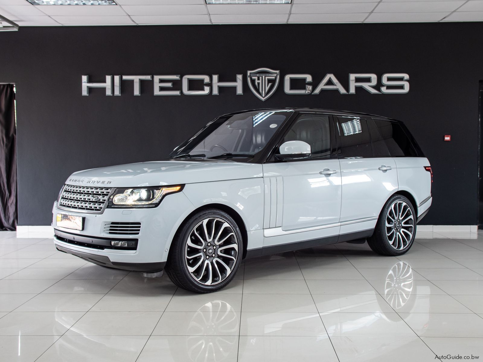 Range Rover Vogue SE SD V8 in Botswana