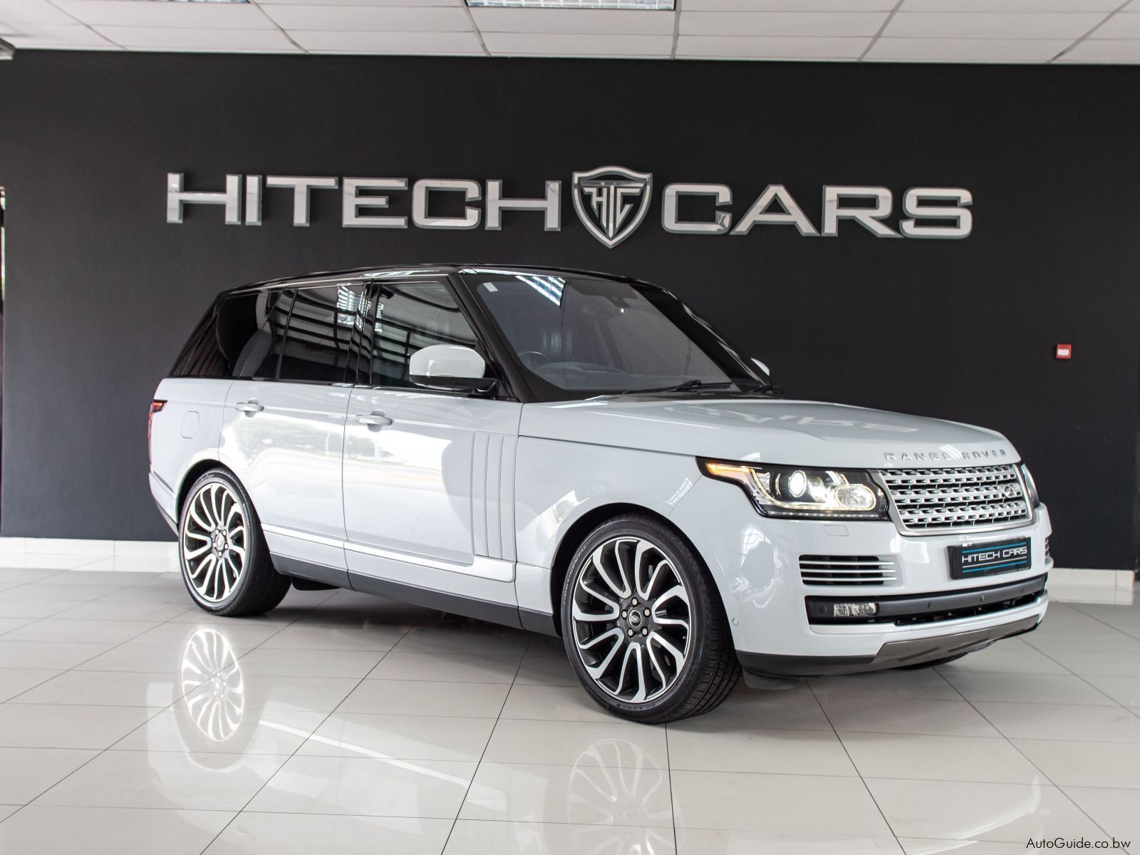 Range Rover Vogue SE SD V8 in Botswana