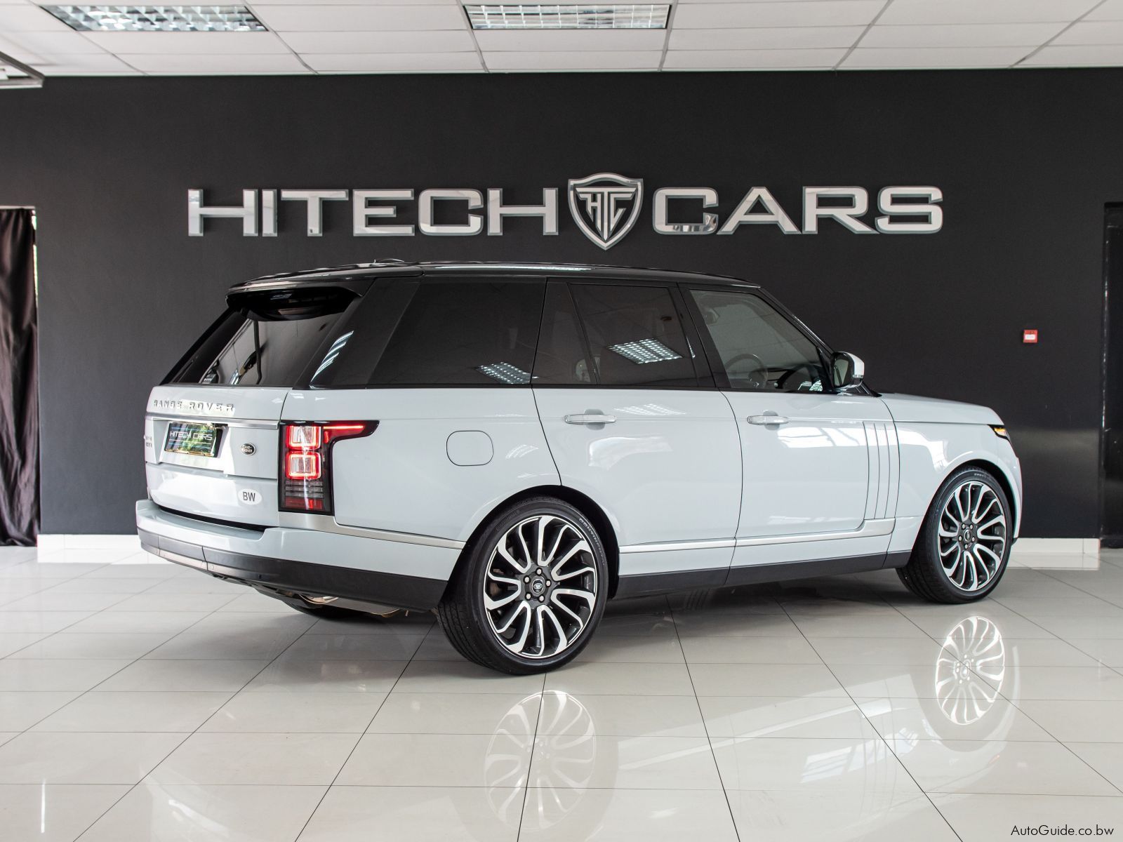 Range Rover Vogue SE SD V8 in Botswana