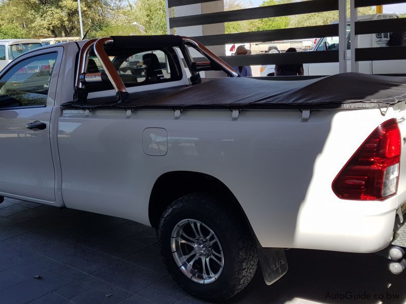 Toyota Hilux 2.4 S/C  in Botswana