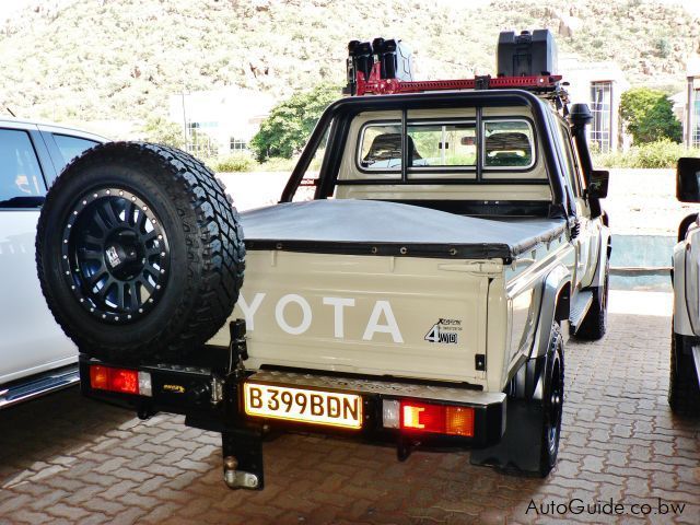 Toyota Land Cruiser TD V8 in Botswana