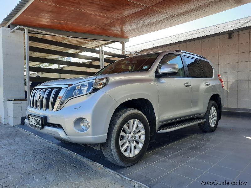 Toyota Prado 3.0 D4D VX A/T in Botswana