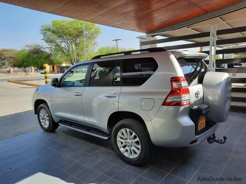 Toyota Prado 3.0 D4D VX A/T in Botswana