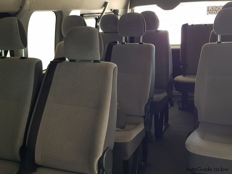 Toyota Quantum GL Bus 14 seater in Botswana