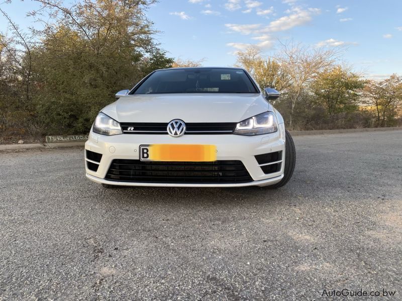 Volkswagen Golf 7 R in Botswana