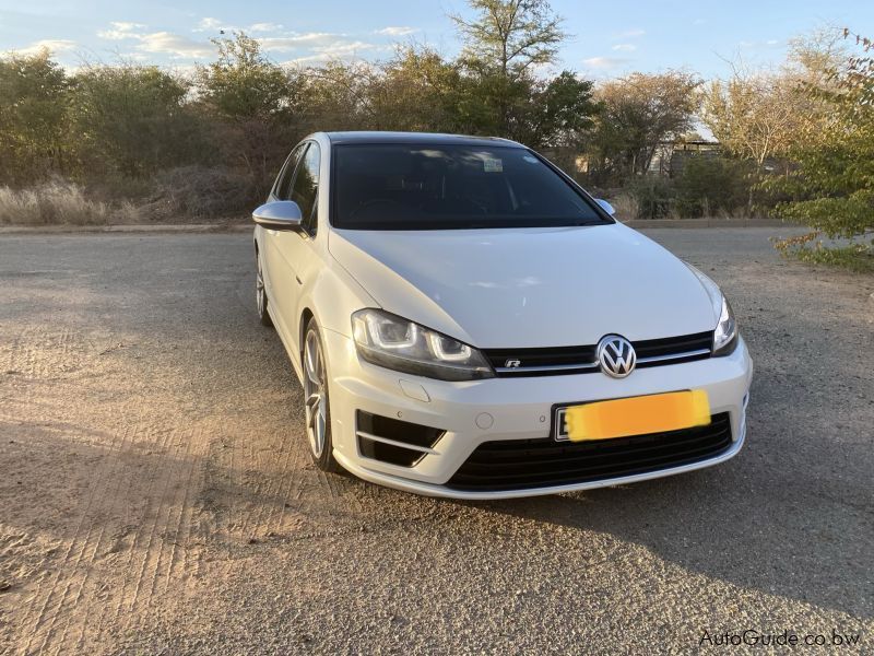 Volkswagen Golf 7 R in Botswana