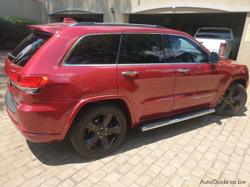 Jeep Grand Cherokee 5.7L V8 Overland in Botswana