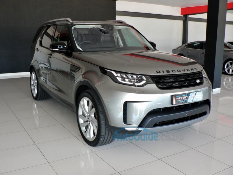 Land Rover Discovery in Botswana