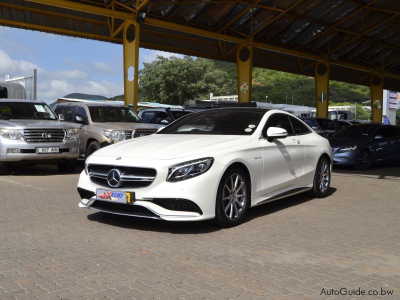 Mercedes-Benz S63 AMG V8 BiTurbo in Botswana