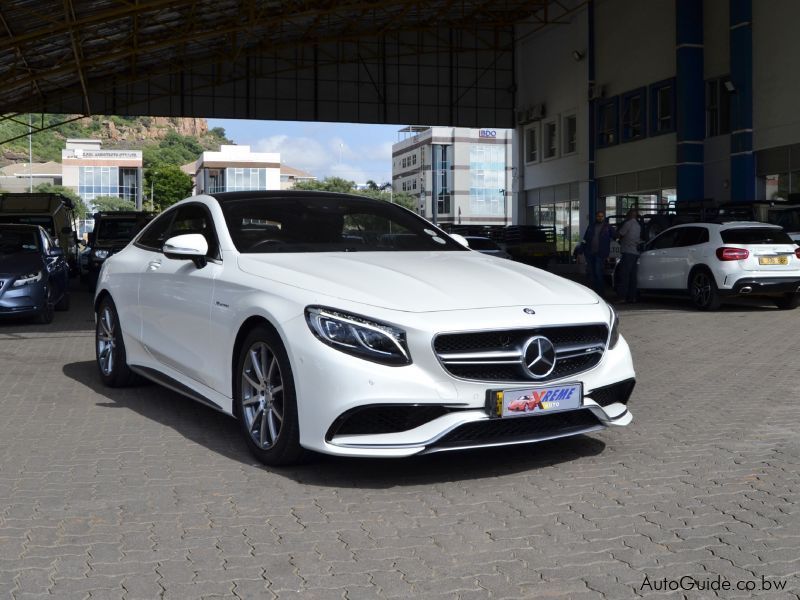 Mercedes-Benz S63 AMG V8 BiTurbo in Botswana