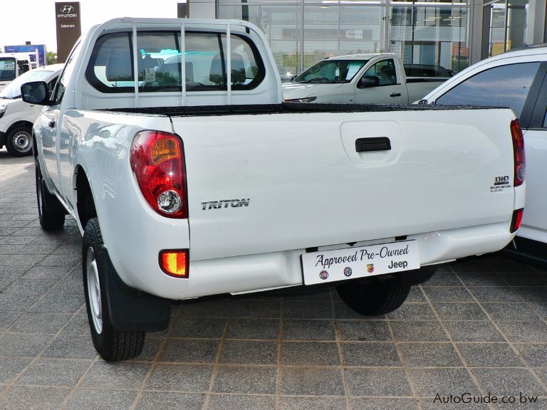 Mitsubishi Triton 2.5D  in Botswana