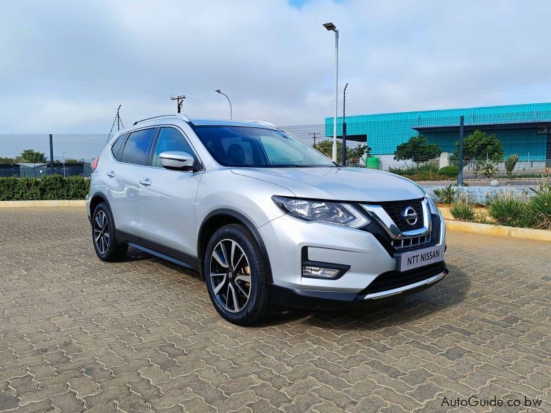 Nissan X-Trail ACENTA CVT 4x4 in Botswana