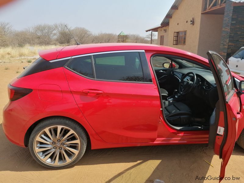 Opel Astra 1.4T in Botswana