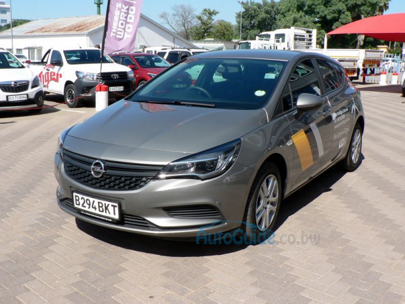 Opel Astra Eco Flex T in Botswana