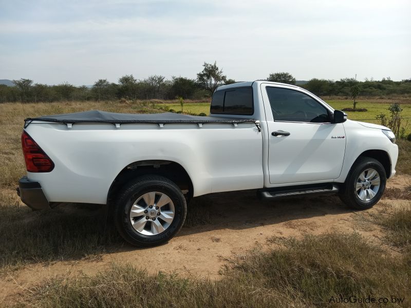 Toyota Hilux 2.4 G-D6 4x4 in Botswana