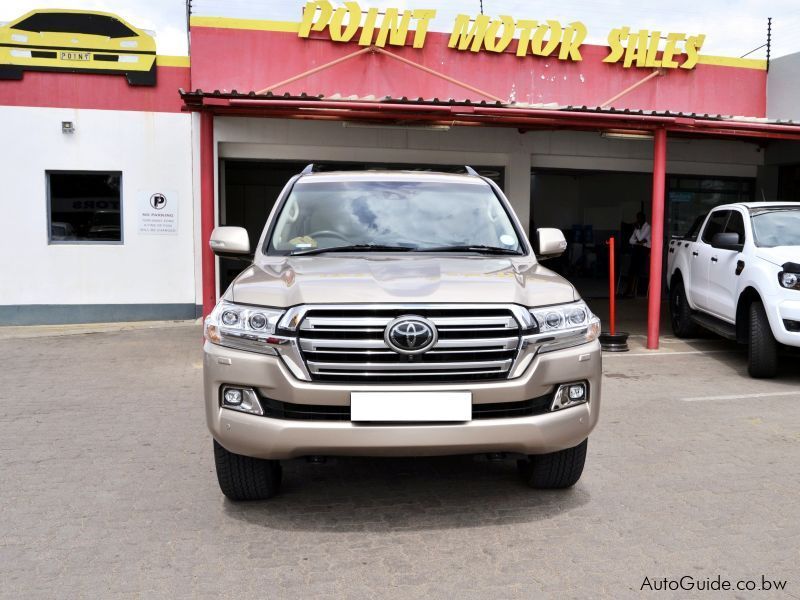 Toyota Land Cruiser 200 Series VX-R V8 in Botswana