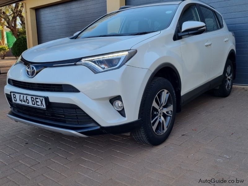 Toyota Rav 4 GX in Botswana