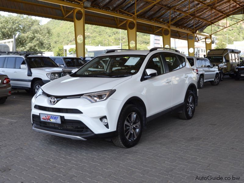 Toyota Rav4 GX in Botswana