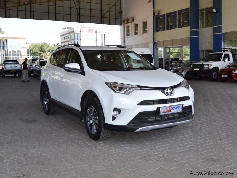 Toyota Rav4 GX in Botswana