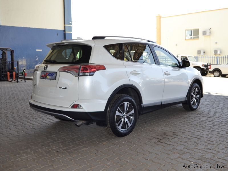 Toyota Rav4 GX in Botswana