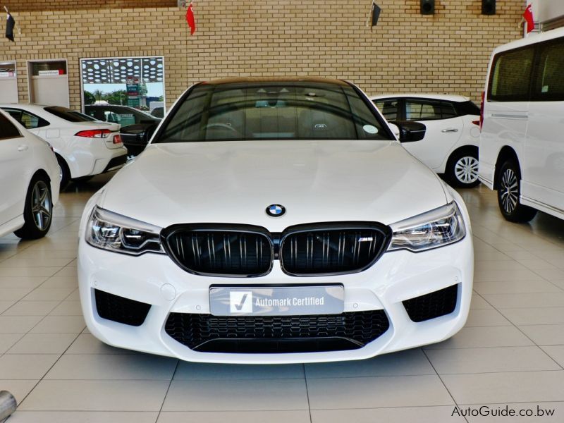 BMW M5 FO2 V8 in Botswana