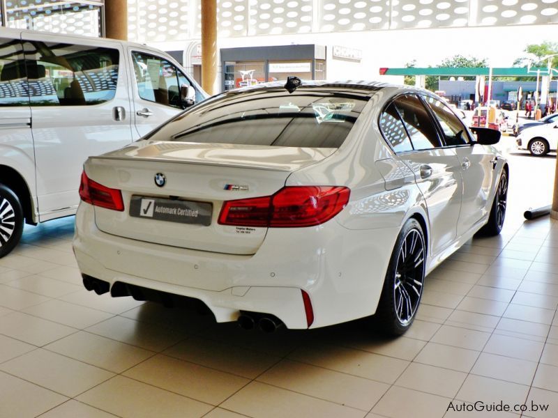 BMW M5 FO2 V8 in Botswana