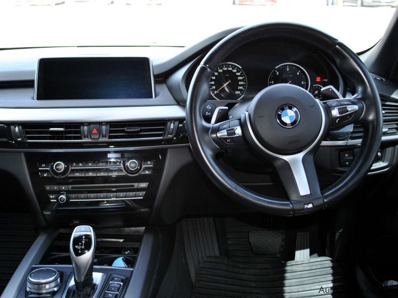 BMW X5 30d xDrive in Botswana