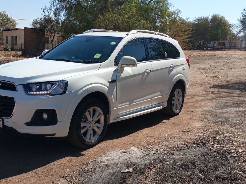 Chevrolet Captiva 2.4LT in Botswana